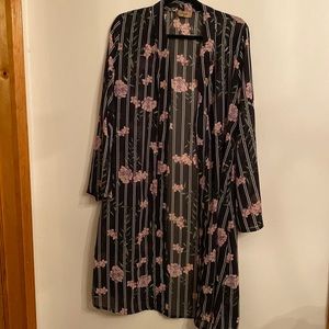 Jorja black sheer floral kimono Size Medium